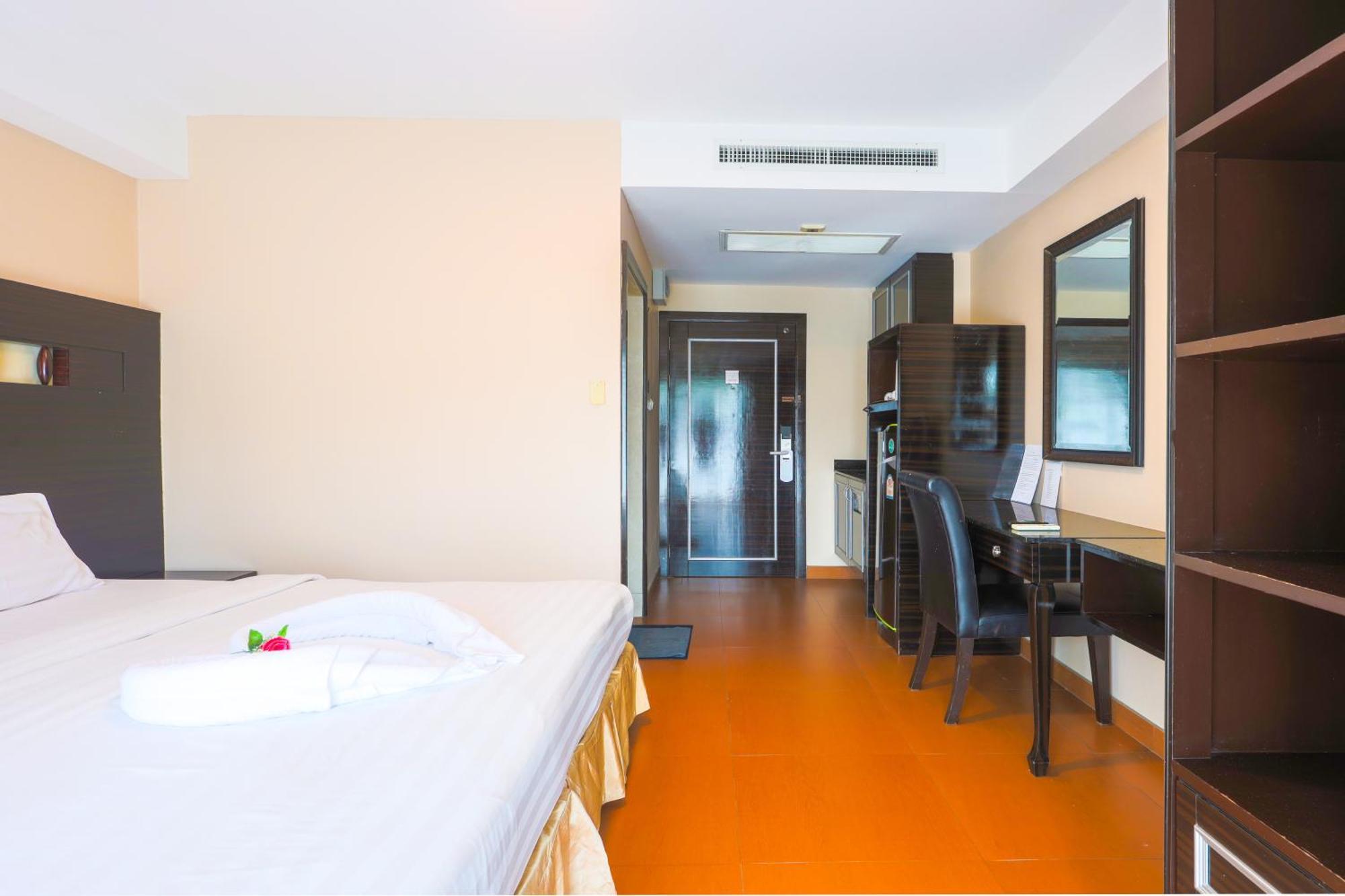 Land Royal Residence Pattaya Exterior photo