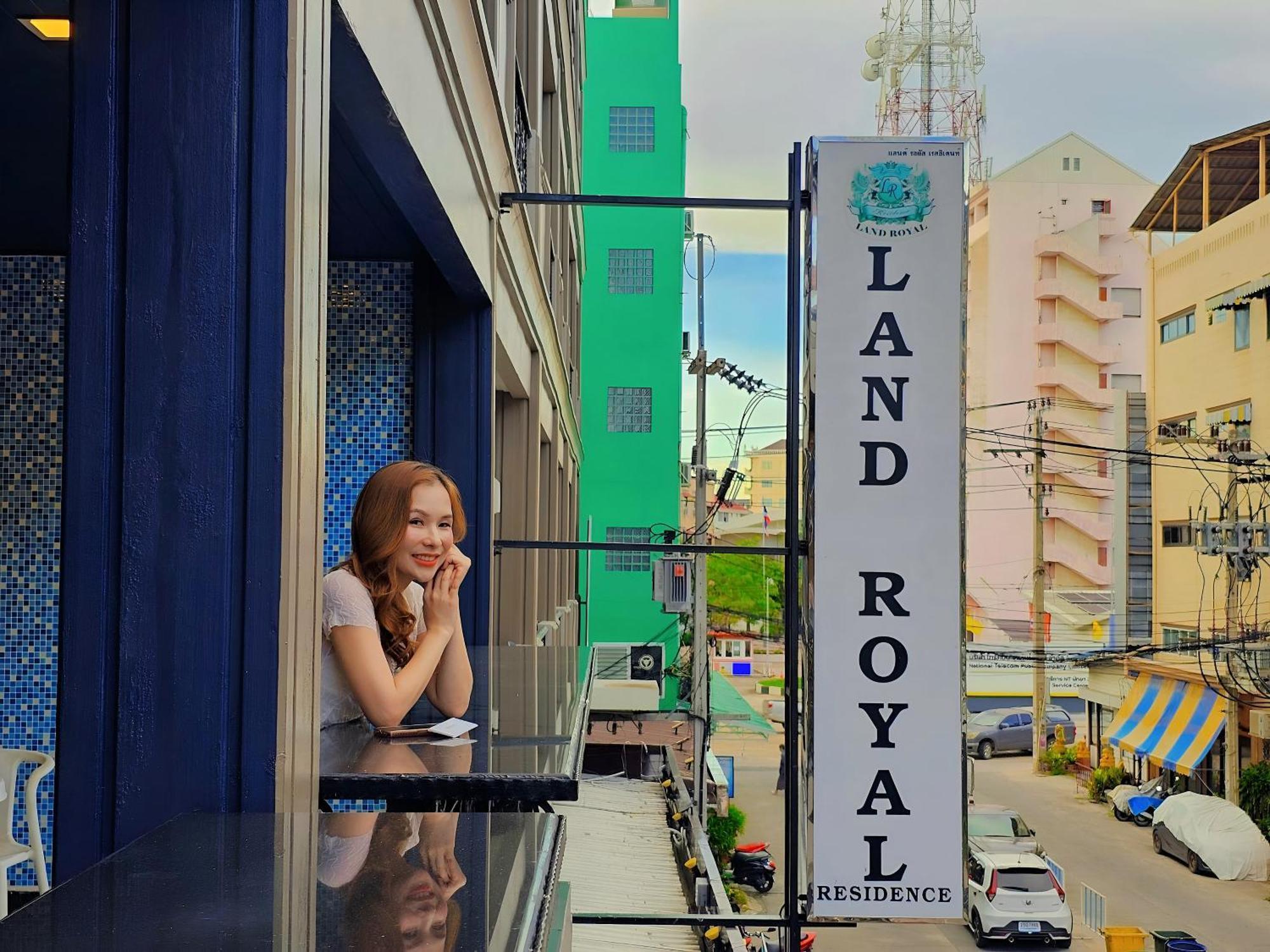 Land Royal Residence Pattaya Exterior photo